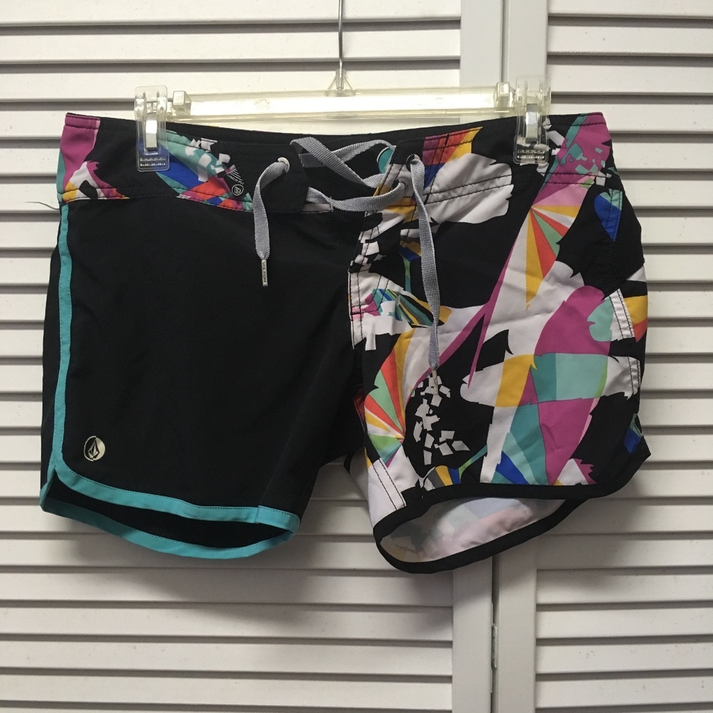 *Host Pick* Juniors Volcom Swim Shorts